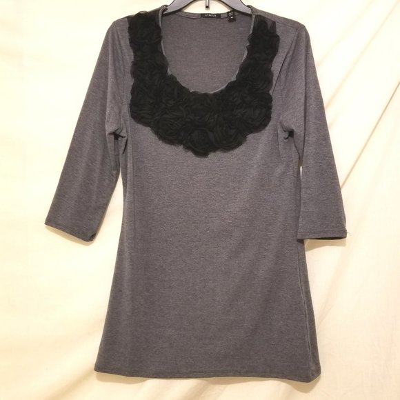 Vintage Starzzi Grey Flowered Neck Top size Medium - Picture 1 of 7